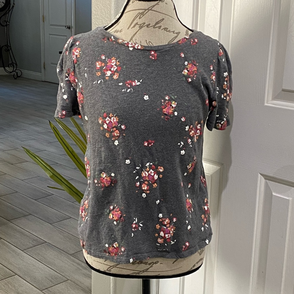 The loft shirt women size S